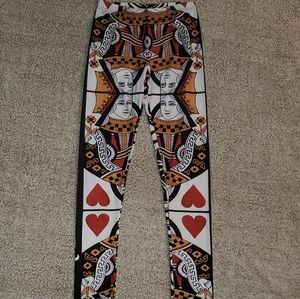 SALE 3/$15 - Queen of hearts Leggings